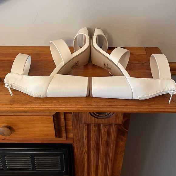 White D heals - Picture 6 of 9